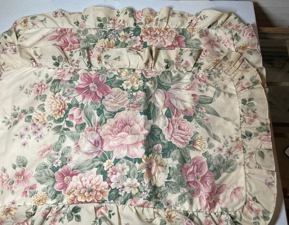 Martha Stewart KING Beige Floral Pillow (2) Shams 1989. Pre-Owned
